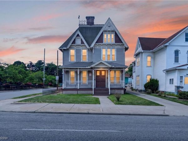 7408 Broadway Avenue , Cleveland, OH 44105