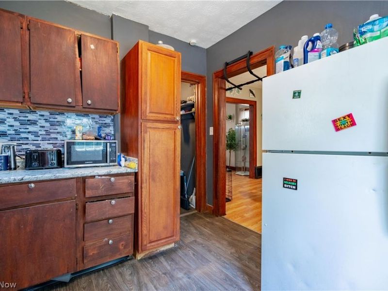 190 E Archwood Avenue , Akron, OH 44301 Photo 13