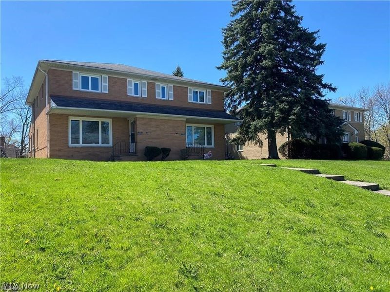 17914 Chagrin Boulevard, Shaker Heights, OH 44122 Photo 2