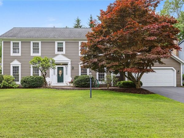 495 Granger Cir , Webster, NY 14580