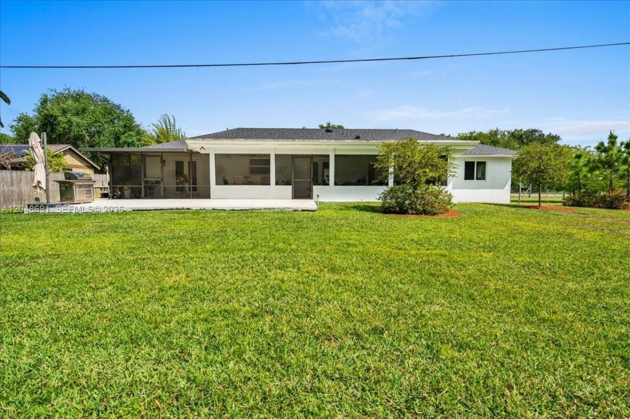 19724 SW 243rd Ter, Homestead, FL 33031 Photo