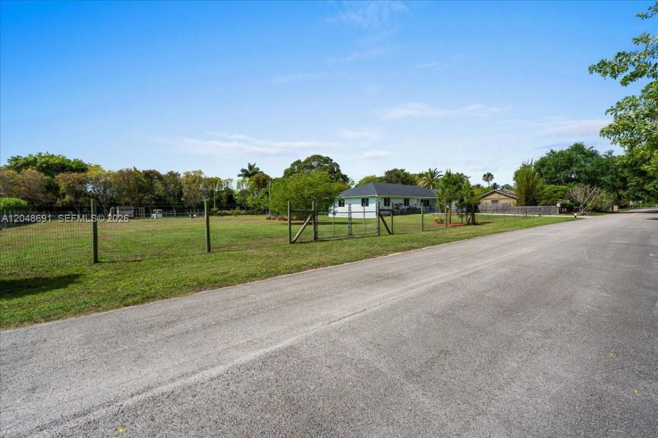 19724 SW 243rd Ter , Homestead, FL 33031 Photo