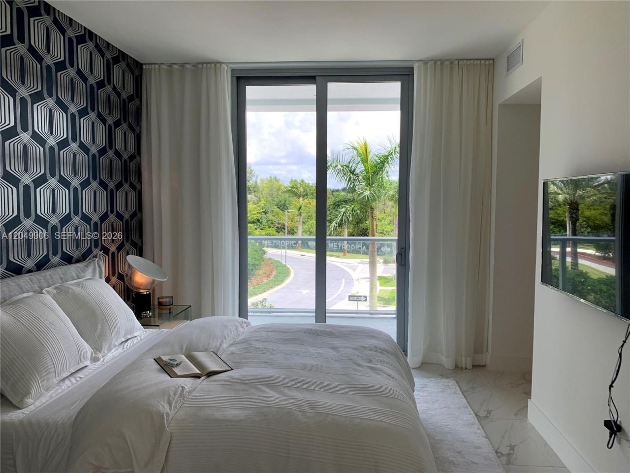 2000 W Metropica Way , Unit 1603, Sunrise, FL 33323 Photo