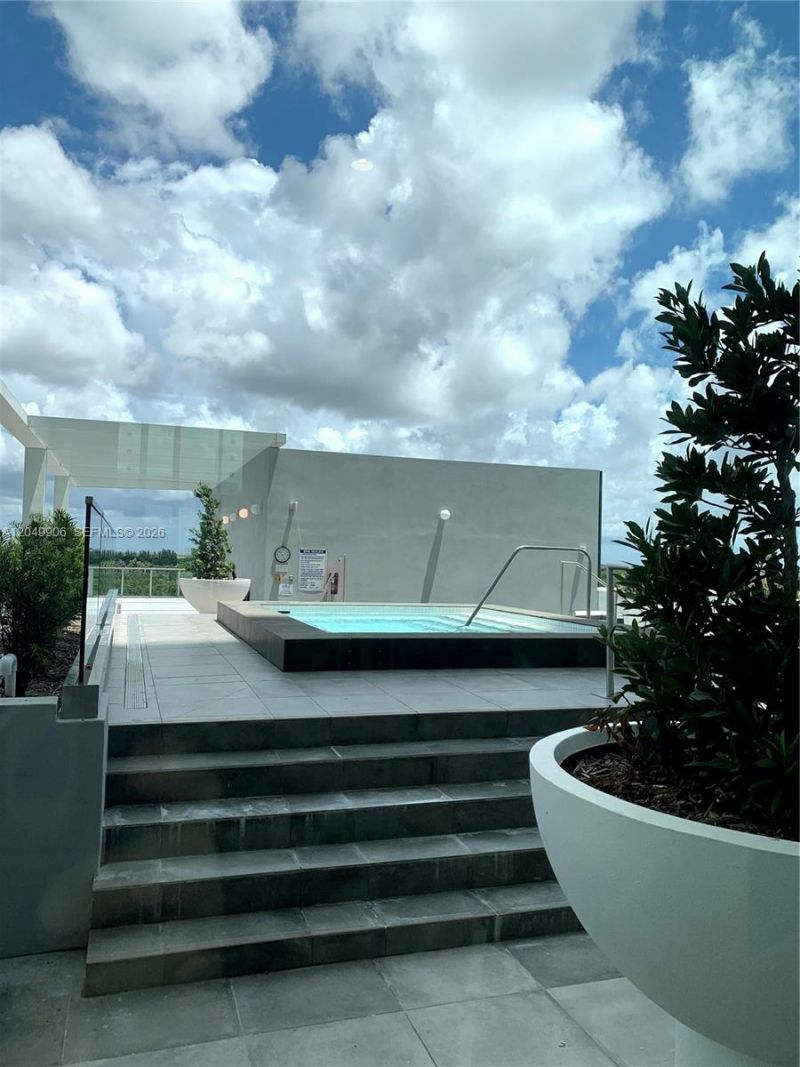 2000 W Metropica Way , Unit 1603, Sunrise, FL 33323 Photo