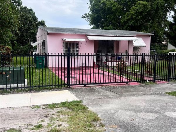 2251 NW 93rd Ter, Miami, FL 33147