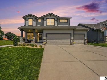 17022 Centennial Road, Omaha, NE 68136