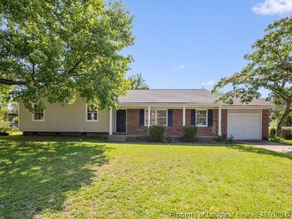 1067 Pleasant Oak Drive, Fayetteville, NC 28314