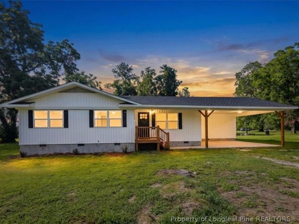 310 Saint James Street, Raeford, NC 28376