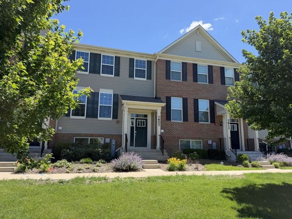 1607 Carlstedt Drive , Batavia, IL 60510