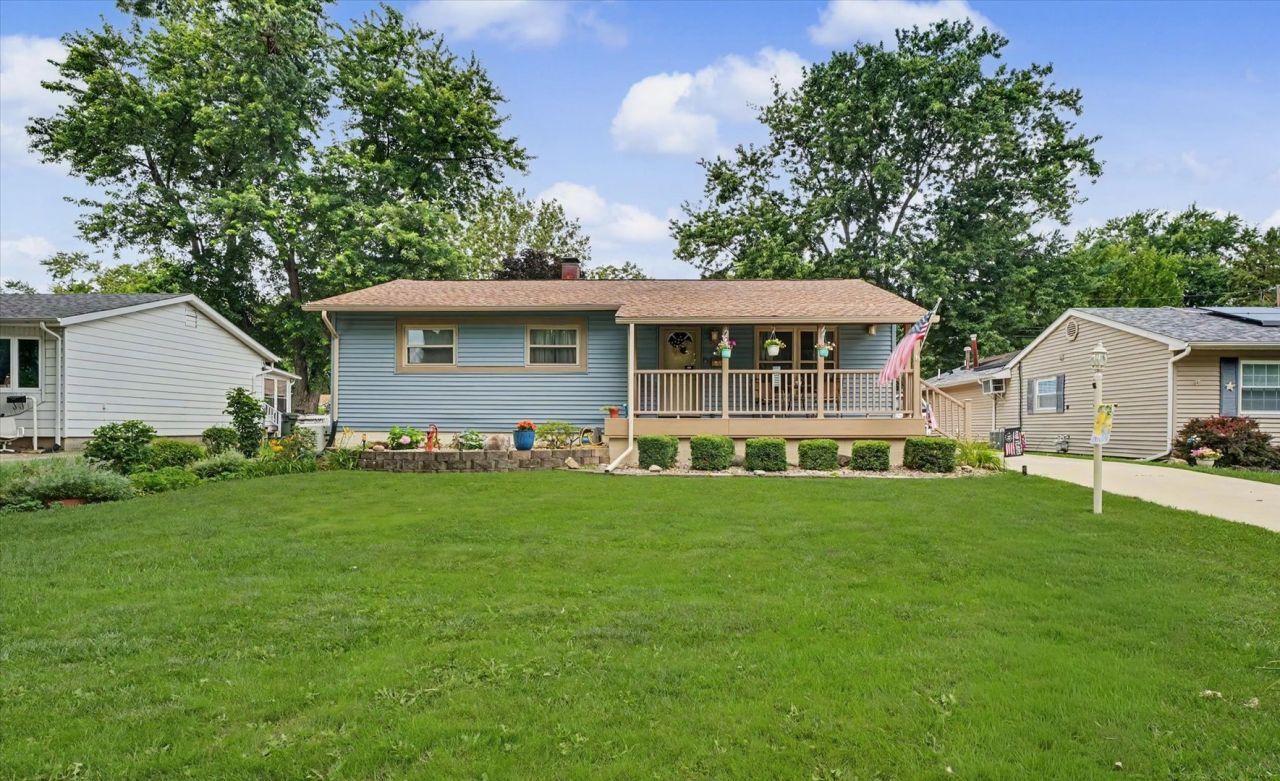 1007 S Kinch Street, Urbana, IL 61802 Main Photo