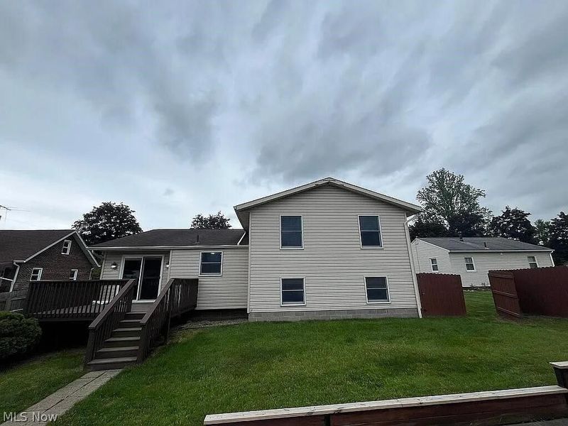 1077 Sutherland Avenue , Akron, OH 44314 Photo 28