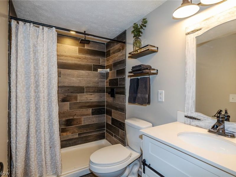 4615 Oak Hill Boulevard, Unit 206, Lorain, OH 44053 Photo 15