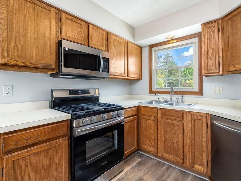 111 Brookstone Boulevard, Westerville, OH 43081 Photo 13