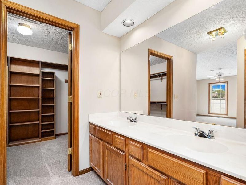111 Brookstone Boulevard, Westerville, OH 43081 Photo 23
