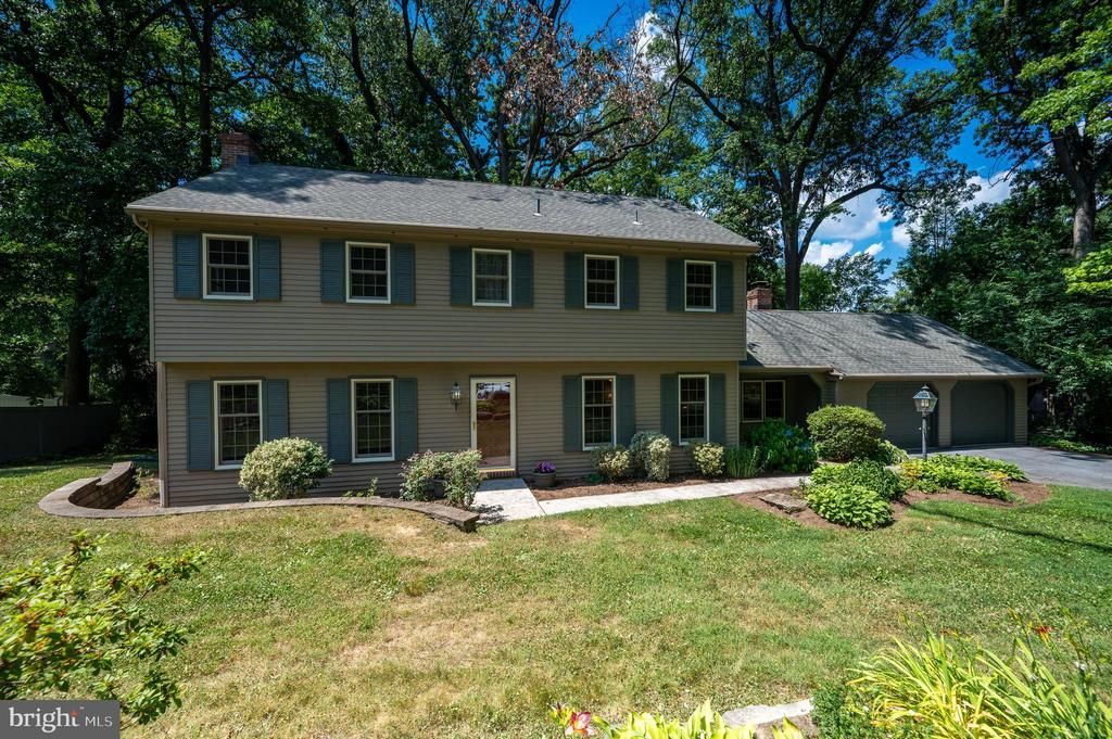 19 BIRCHWOOD ROAD, WYOMISSING, PA 19610