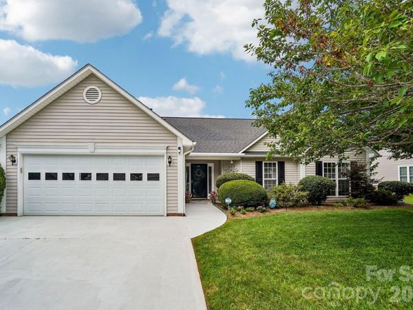 37 Stonehollow Road, Fletcher, NC 28732