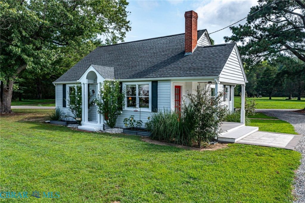 859 Chesapeake Drive, White Stone, VA 22578 Main Photo