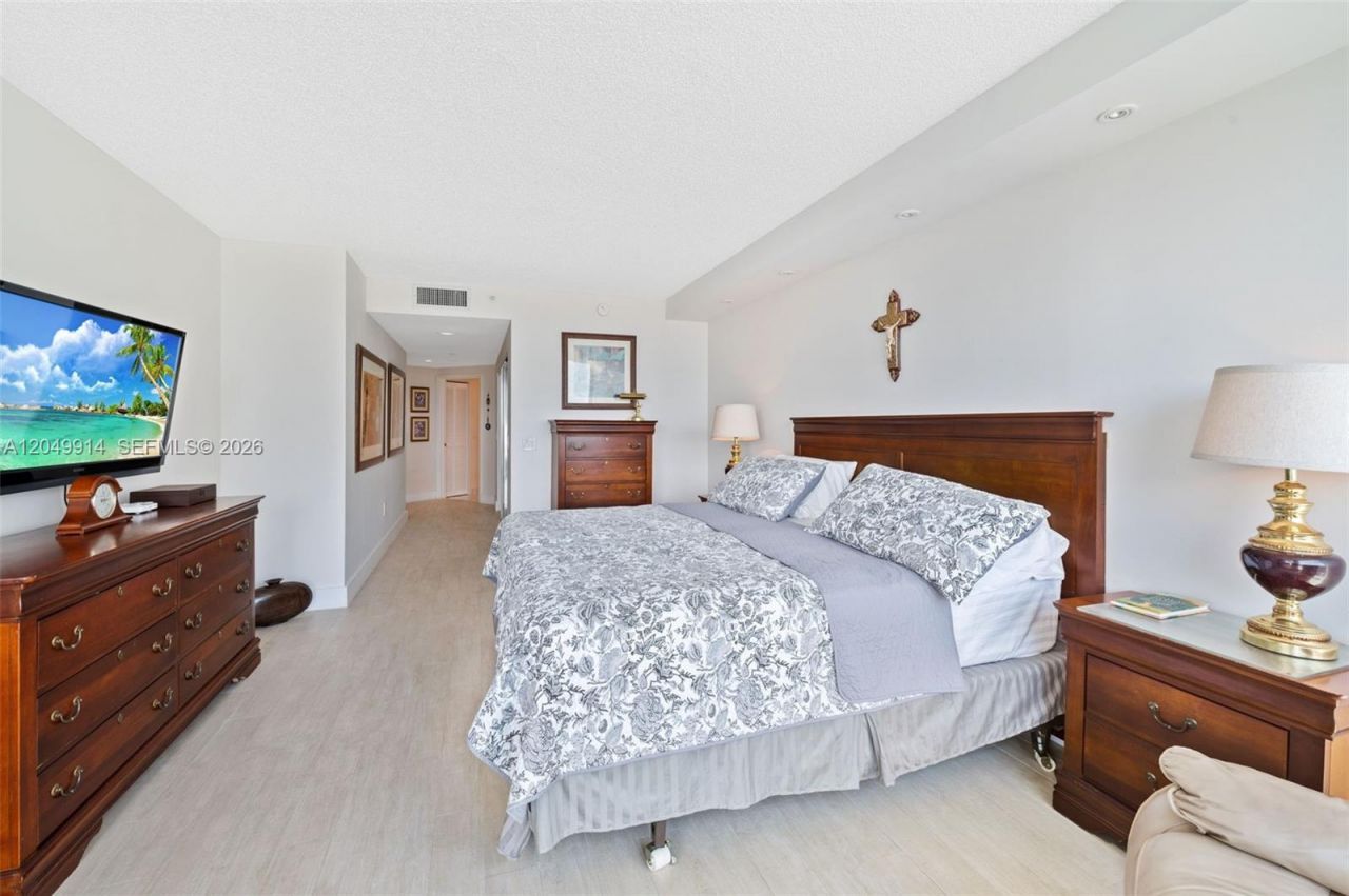 16400 Collins Ave , Unit 1644, Sunny Isles Beach, FL 33160 Photo