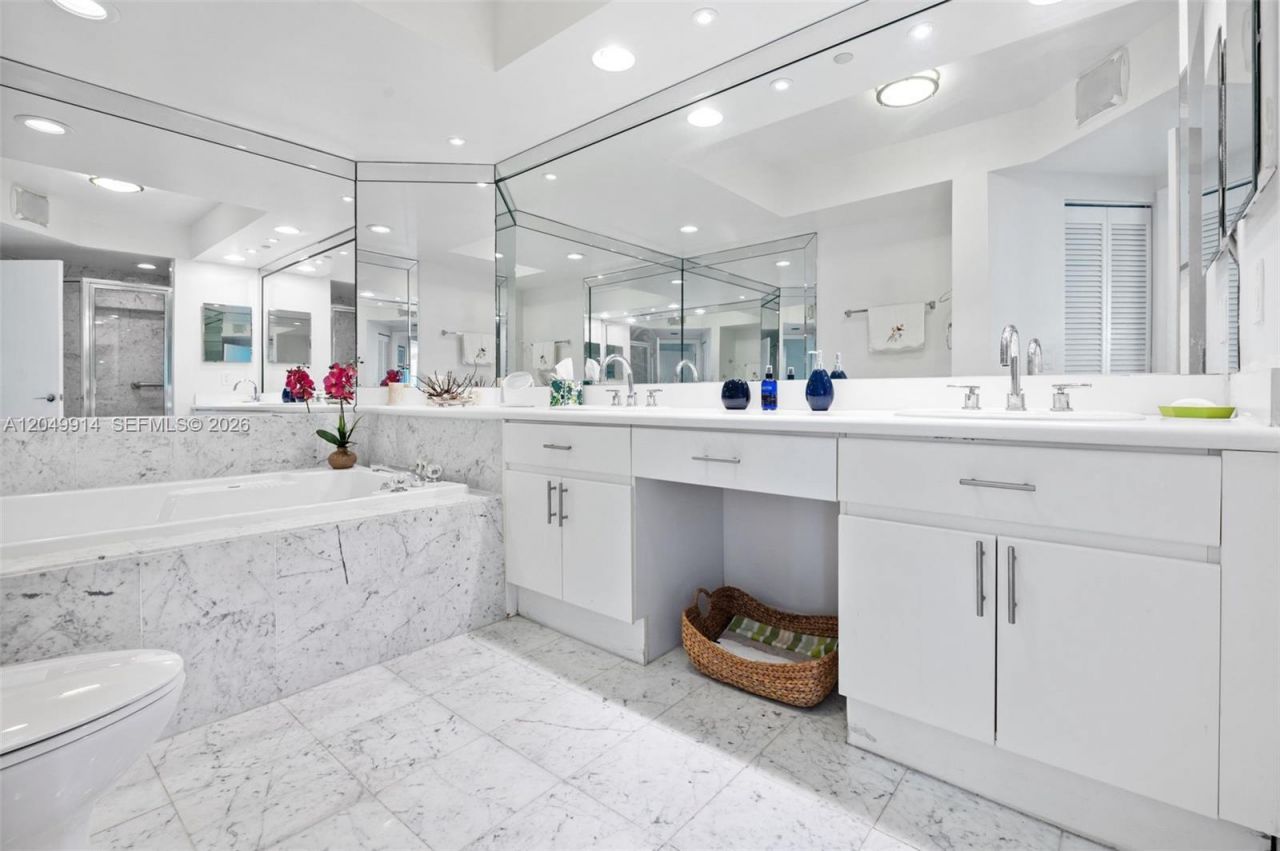 16400 Collins Ave , Unit 1644, Sunny Isles Beach, FL 33160 Photo