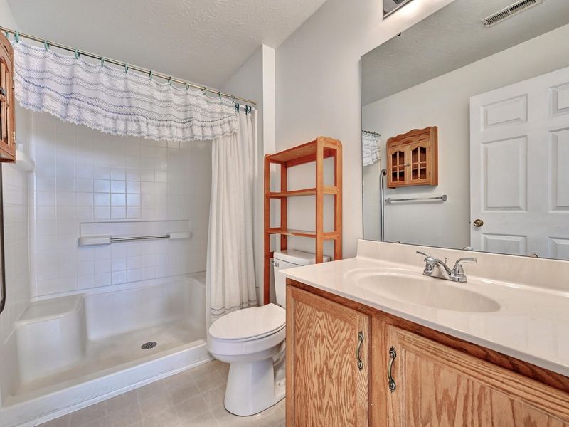 648 Friars Lane, Unit 5, Florence, KY 41042 Photo 14