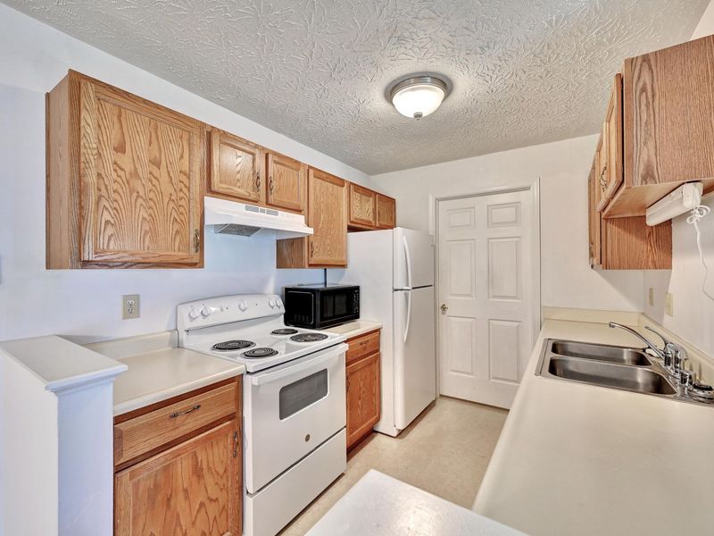 648 Friars Lane, Unit 5, Florence, KY 41042 Photo 9