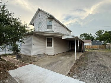 11 Sherman Street, Dennison, OH 44621
