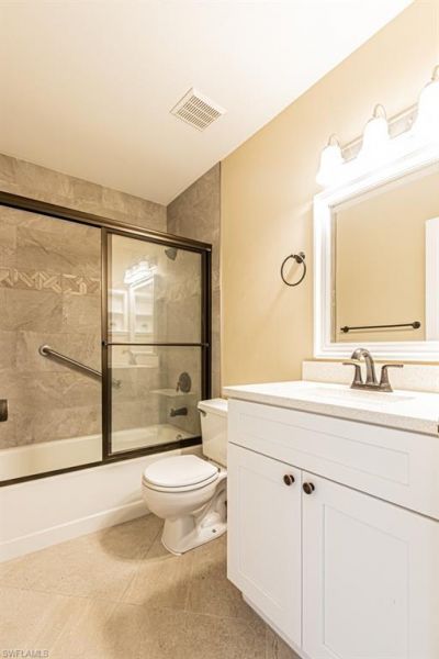 9275 Lake Park Dr, Unit 204, Fort Myers, FL 33919 Photo