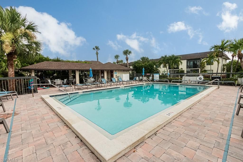 9275 Lake Park Dr, Unit 204, Fort Myers, FL 33919 Photo