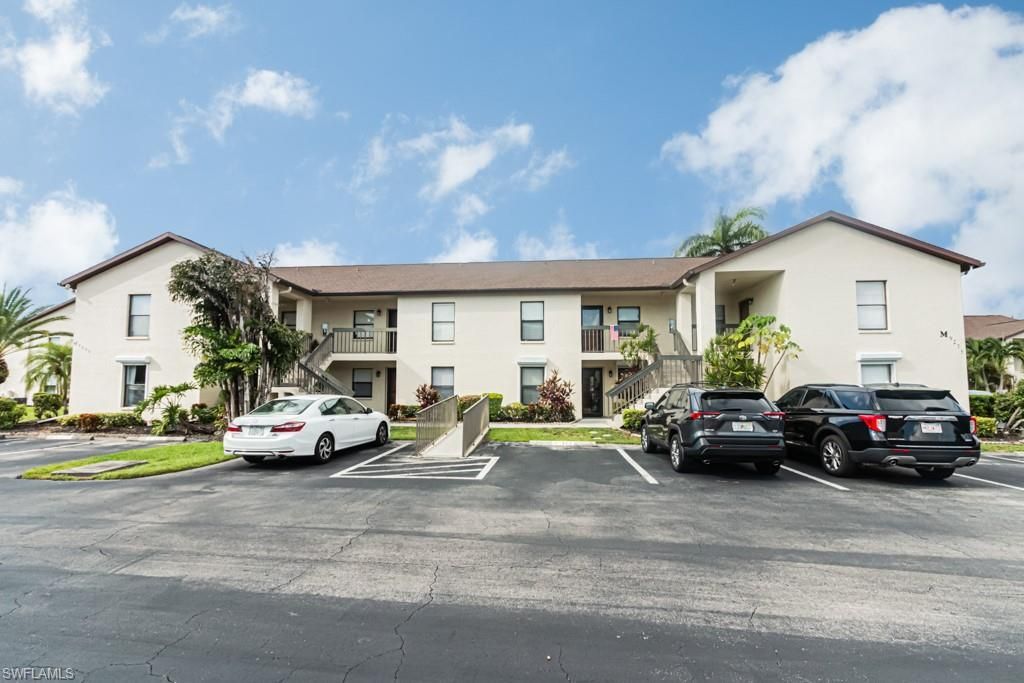 9275 Lake Park Dr, Unit 204, Fort Myers, FL 33919 Photo