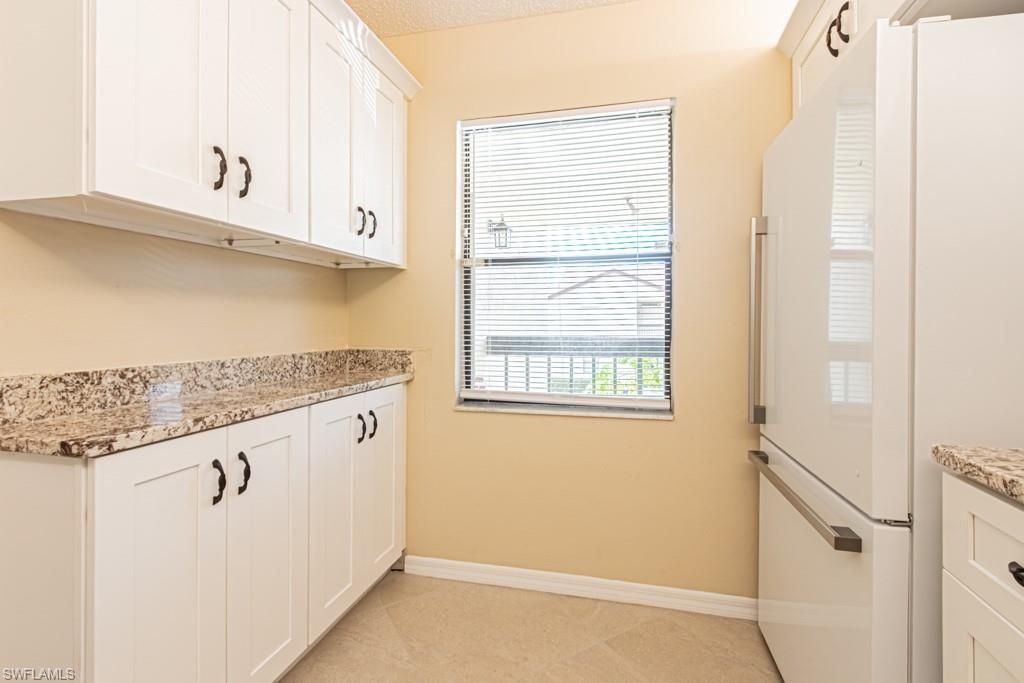 9275 Lake Park Dr, Unit 204, Fort Myers, FL 33919 Photo