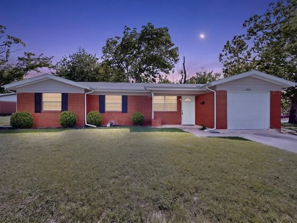 5500 Oak Grove Road, Fort Worth, TX 76134
