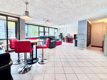 10-10 166 Street, Unit 3A, Beechhurst, NY 11357