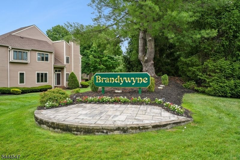 81 Gabriel Dr, Montville, NJ 07045 Main Photo