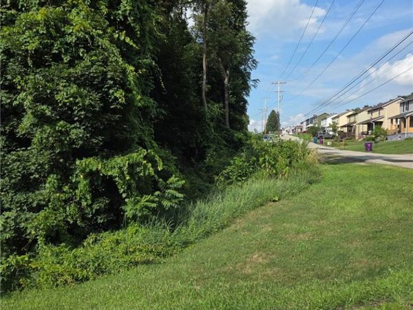 9113 Walnut, Plum, PA 15239