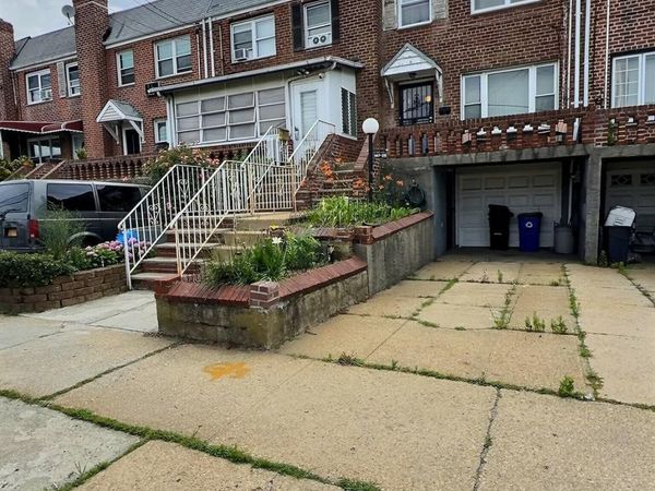 147-25 Brookville Boulevard , Rosedale, NY 11422