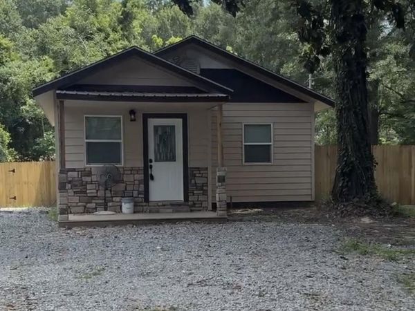 210 Hamilton St. , Judsonia, AR 72081