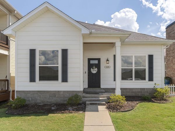 125 Melville Dr, Maumelle, AR 72113