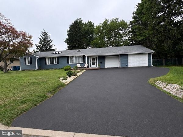 360 E STAFFORD AVENUE, LAUREL SPRINGS, NJ 08021