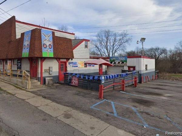 2310 W COURT Street , Flint, MI 48503