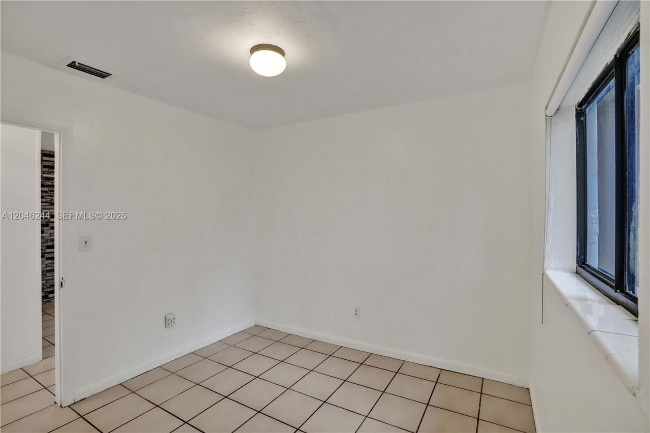15551 SW 101st Ave , Miami, FL 33157 Photo