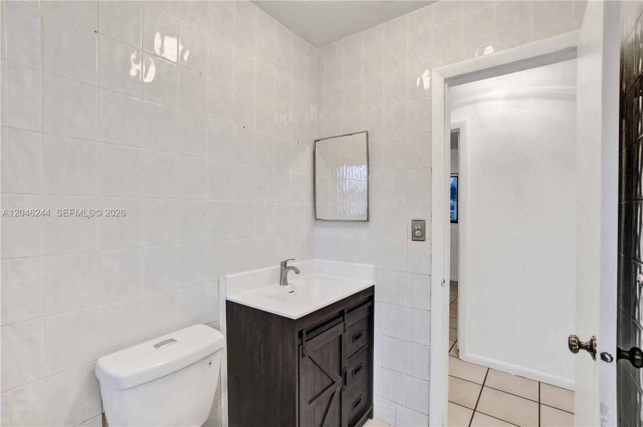 15551 SW 101st Ave , Miami, FL 33157 Photo