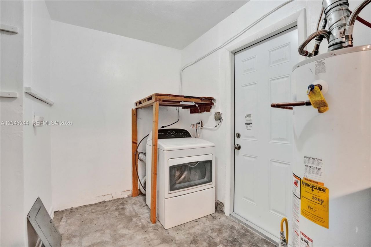15551 SW 101st Ave , Miami, FL 33157 Photo