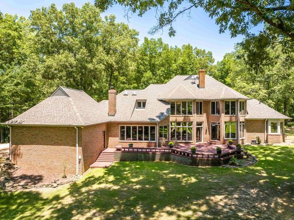 10575 PLANTATION WOODS DR, Lakeland, TN 38002