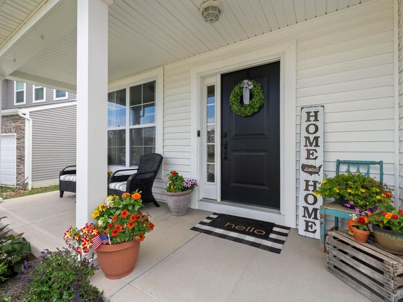 435 Oakland Hills Loop, Commercial Point, OH 43116 Photo 2