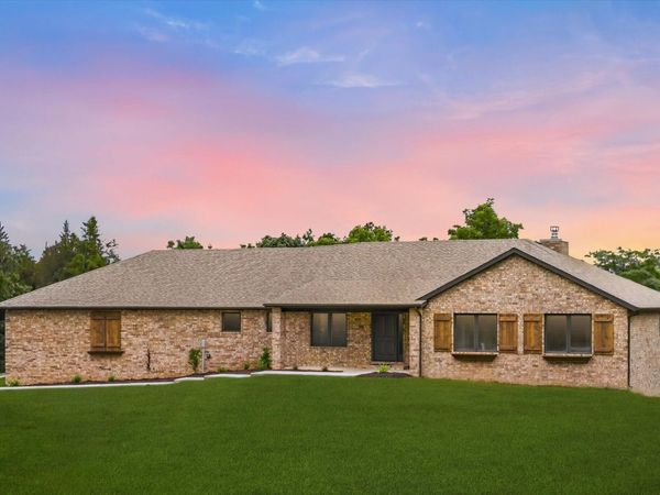1230 E 567th Road , Willard, MO 65781