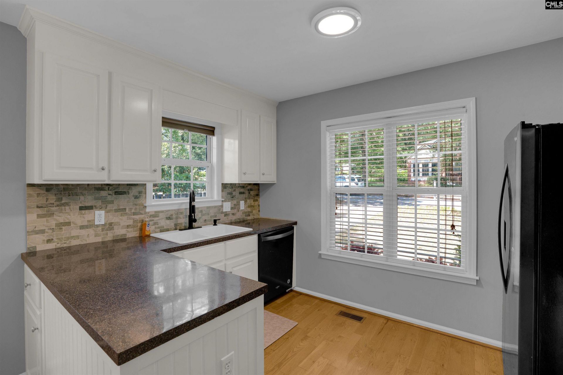 1029 Deerwood Street  Photo 8