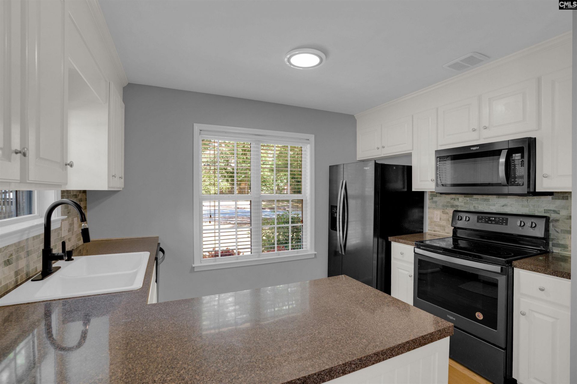 1029 Deerwood Street  Photo 11