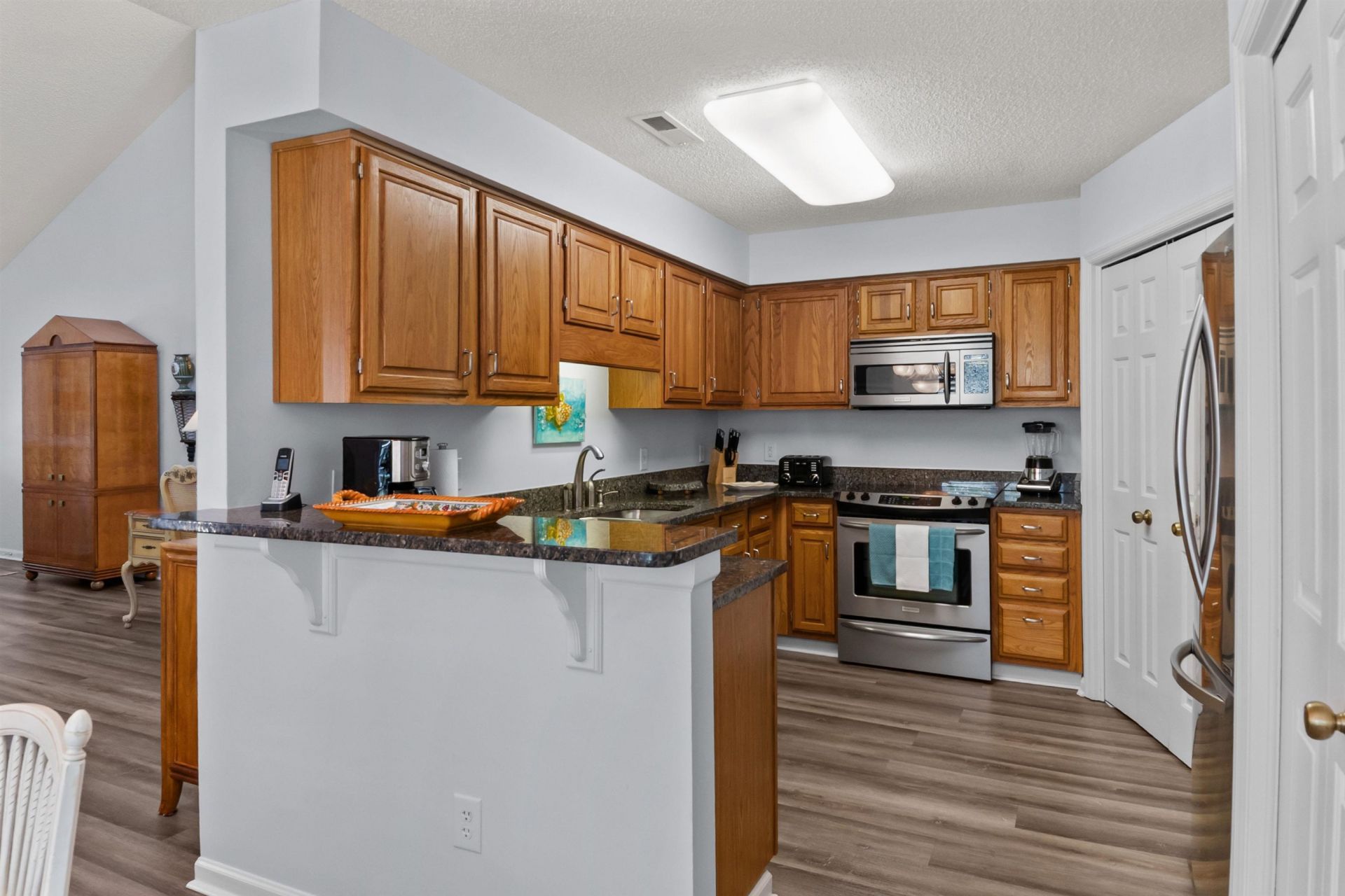 4355 Woodhollow Ln. Photo 8