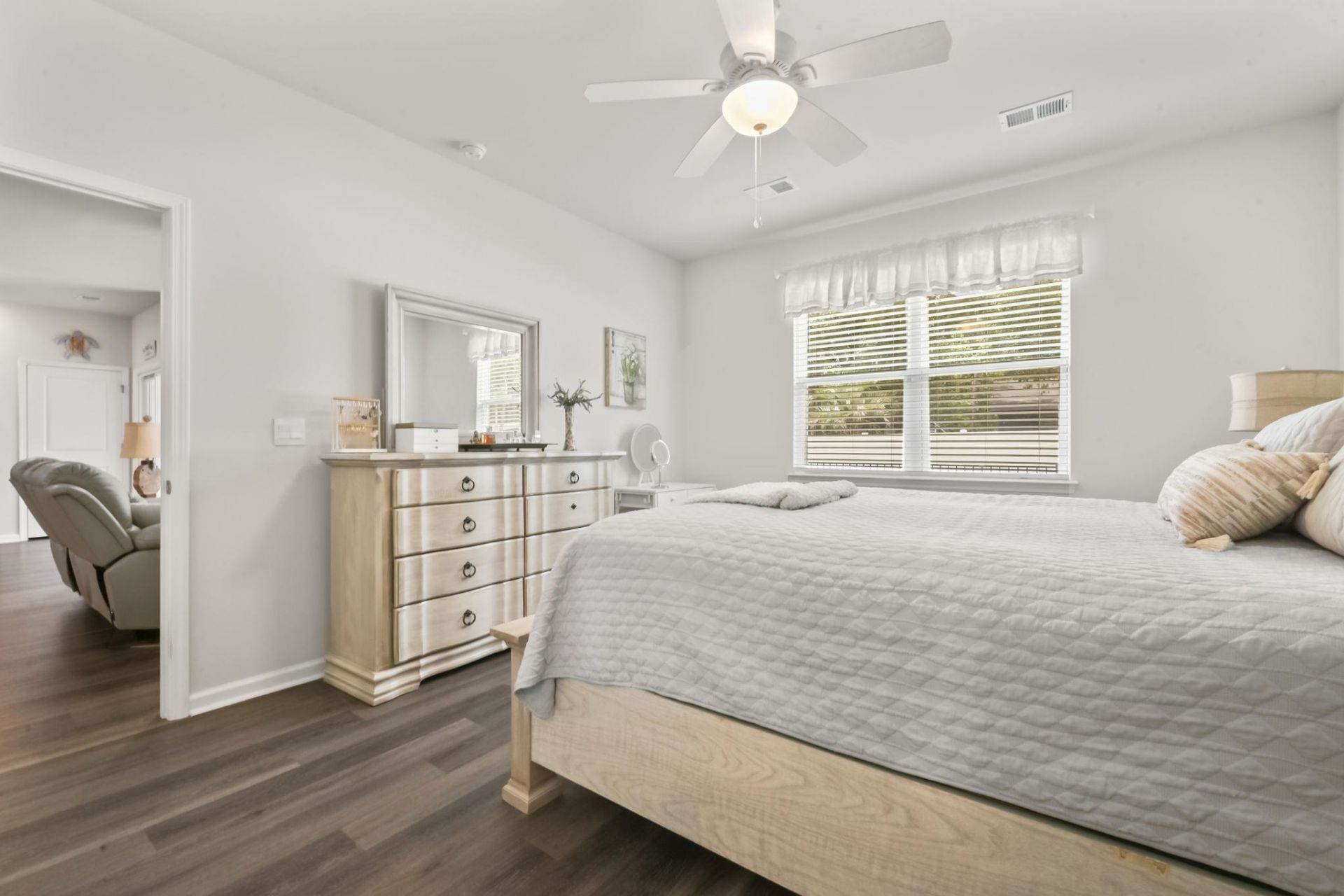 278 Columbus St. Photo 26