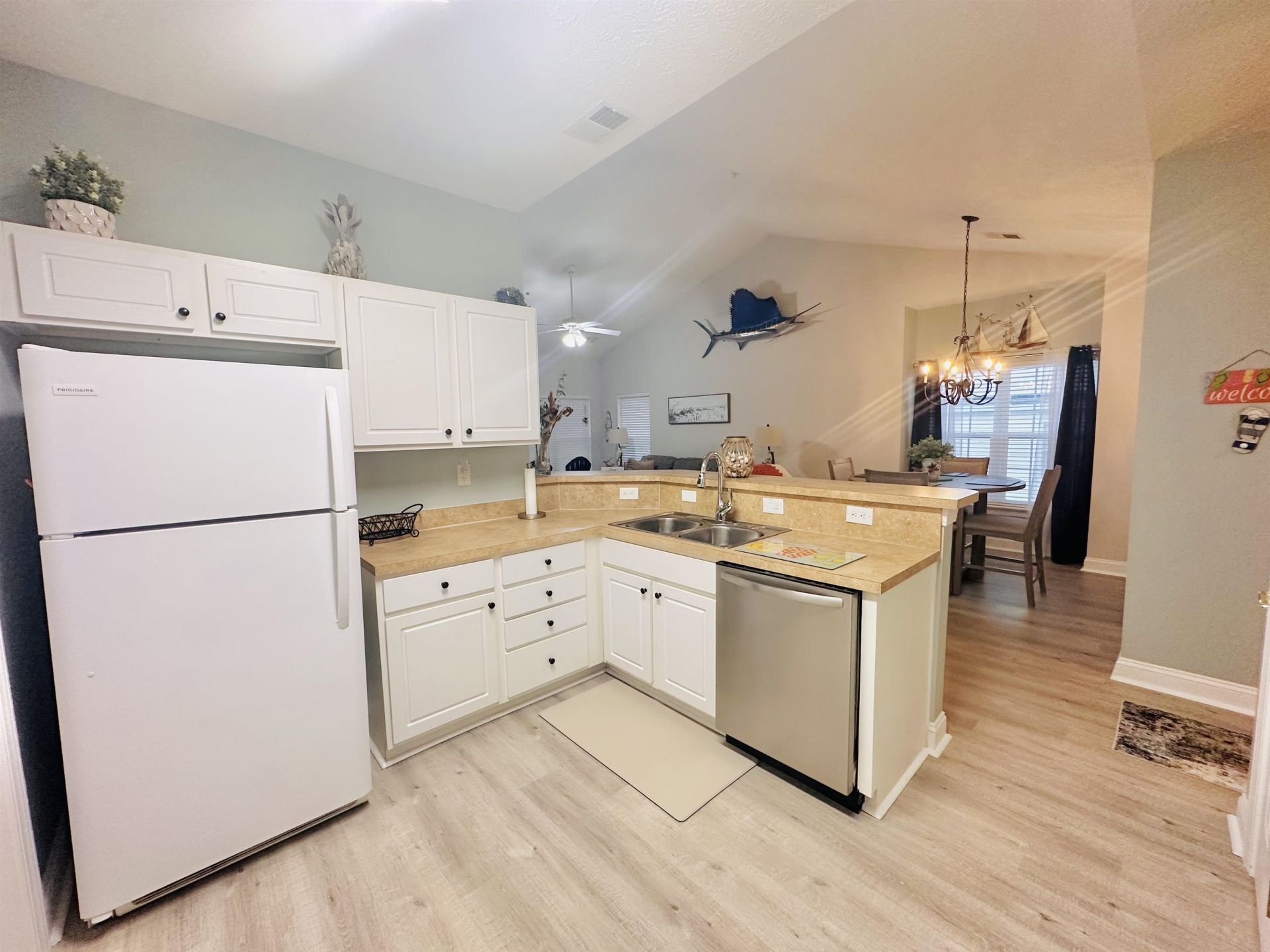 5070 Windsor Green Way  Photo 15